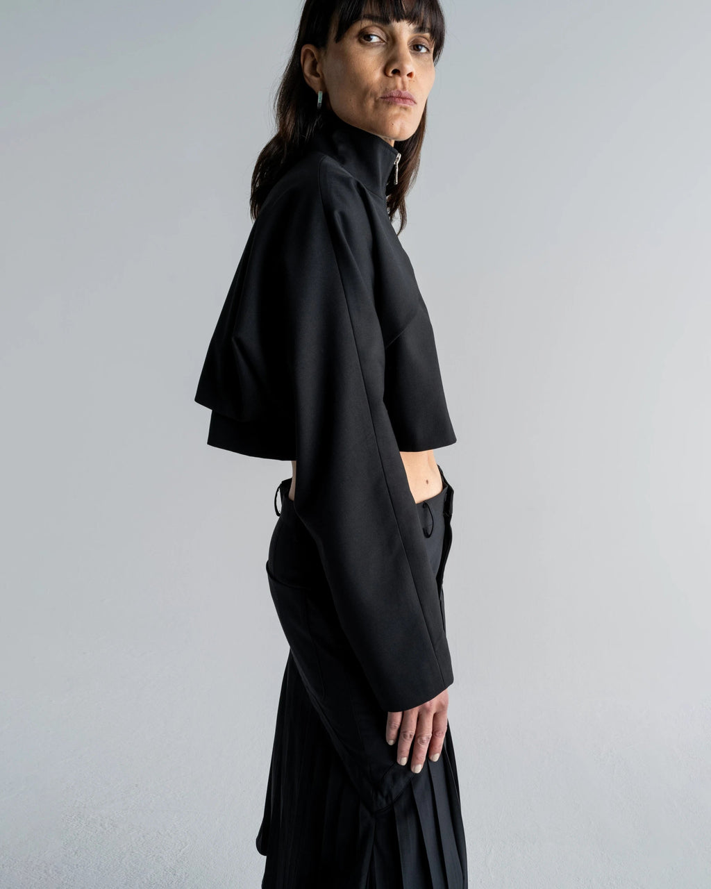 CROPPED CAPE JACKET - WILLIAM FAN
