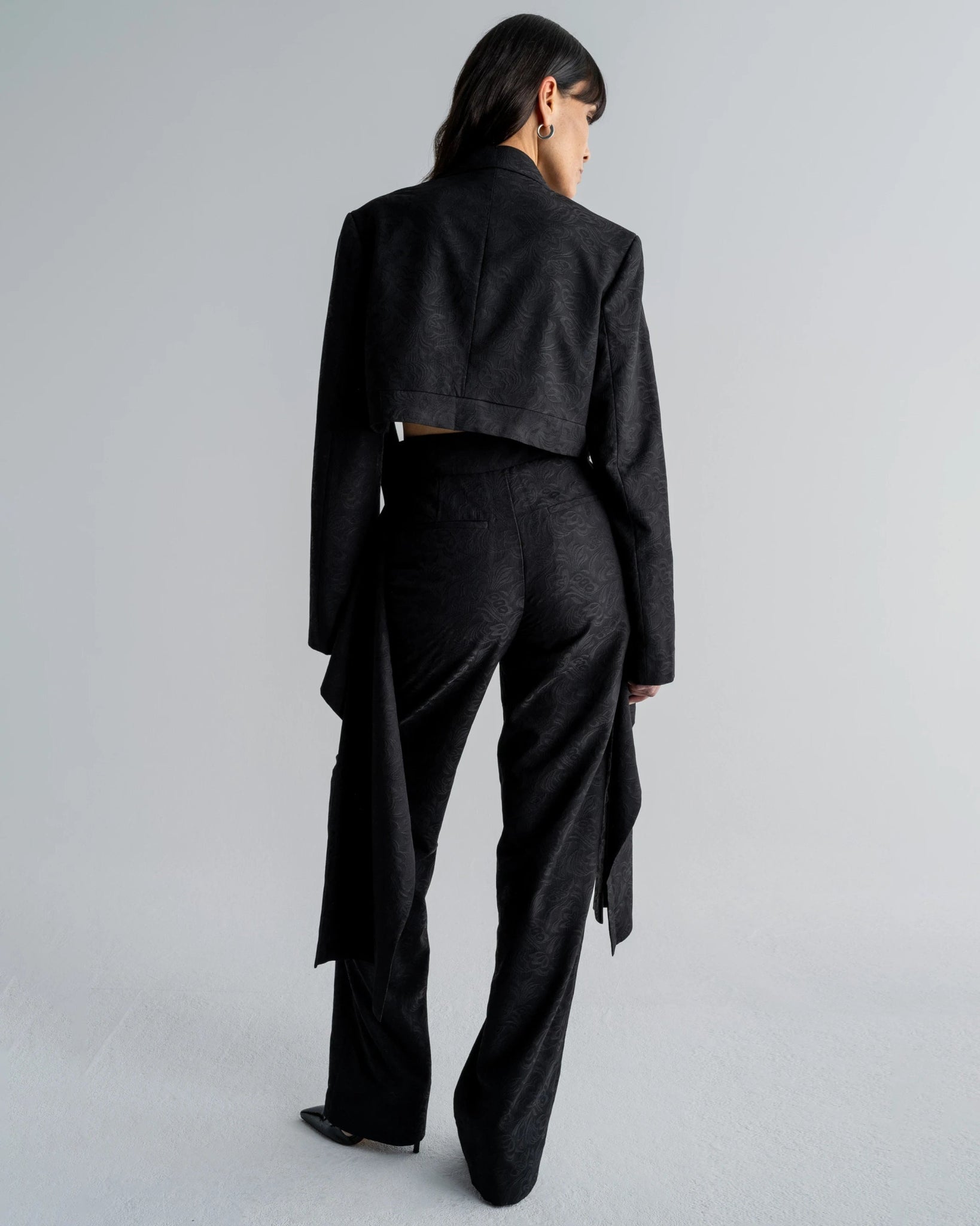 CROPPED JORDAN BLAZER - WILLIAM FAN