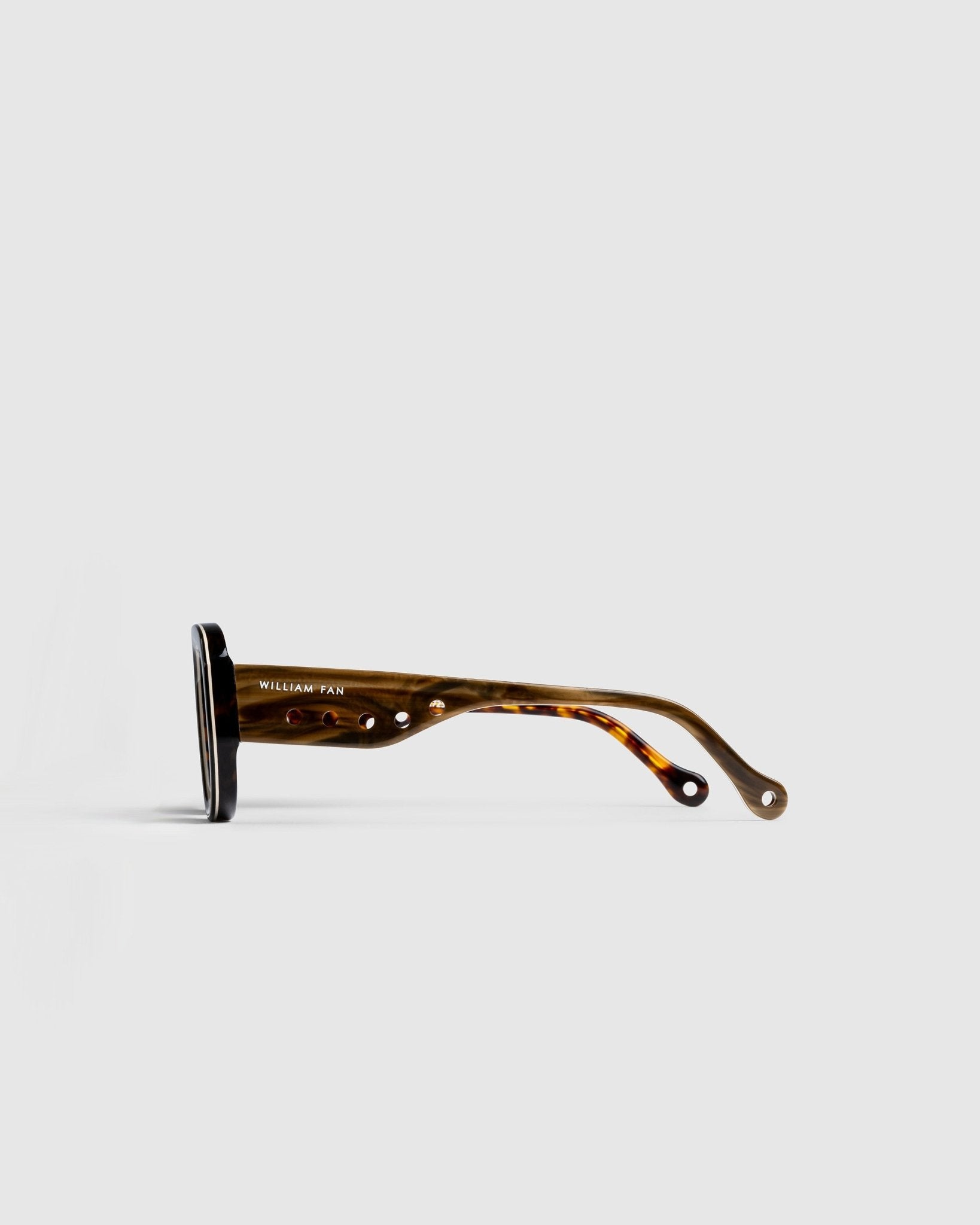 HALSTON GLASSES - WILLIAM FAN